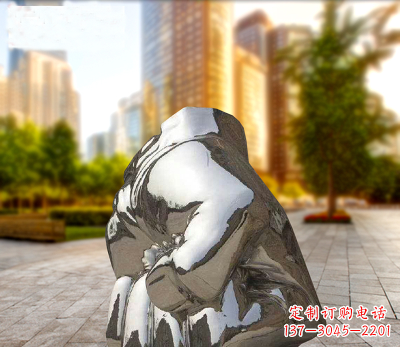 海南广场不锈钢拳头景观雕塑
